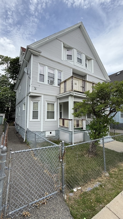 32 Clarkwood St