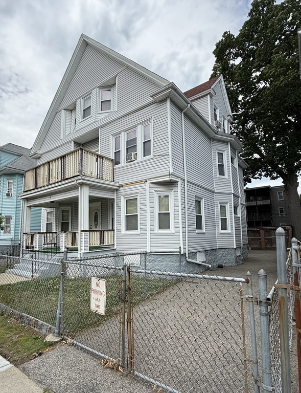 32 Clarkwood St