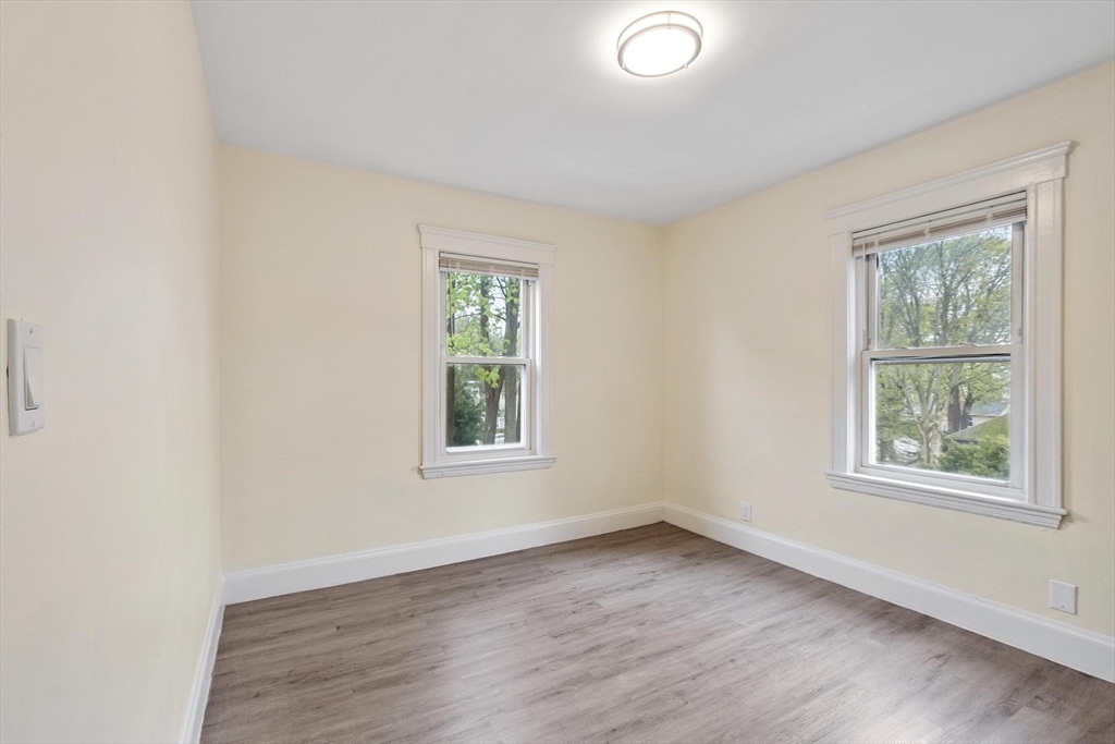 700 Metropolitan Ave