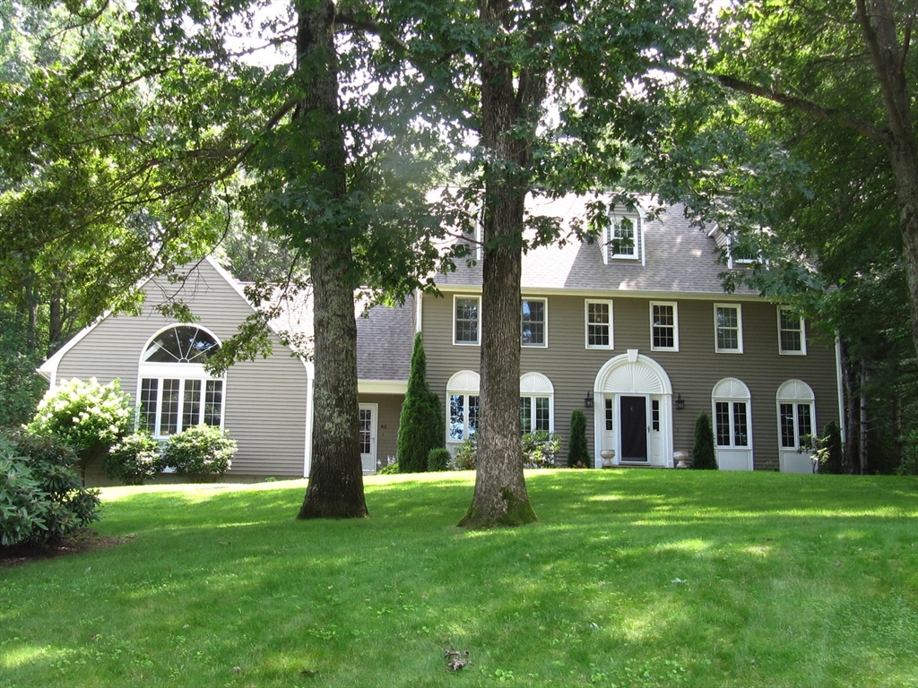 45 Lexington Circle