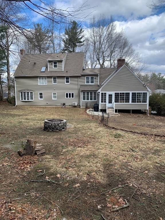 45 Lexington Circle