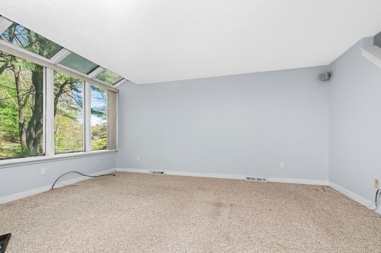 404 Centre Lane 404