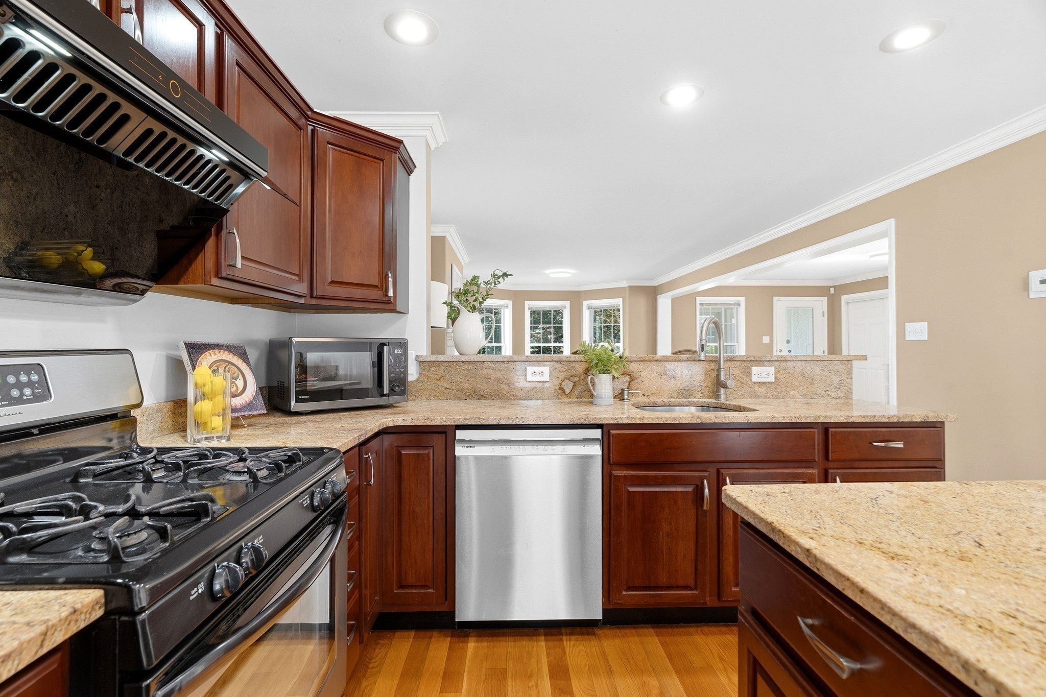70 Gardner St, Boston, MA, 70 Gardner St, Boston, MA Photo #13