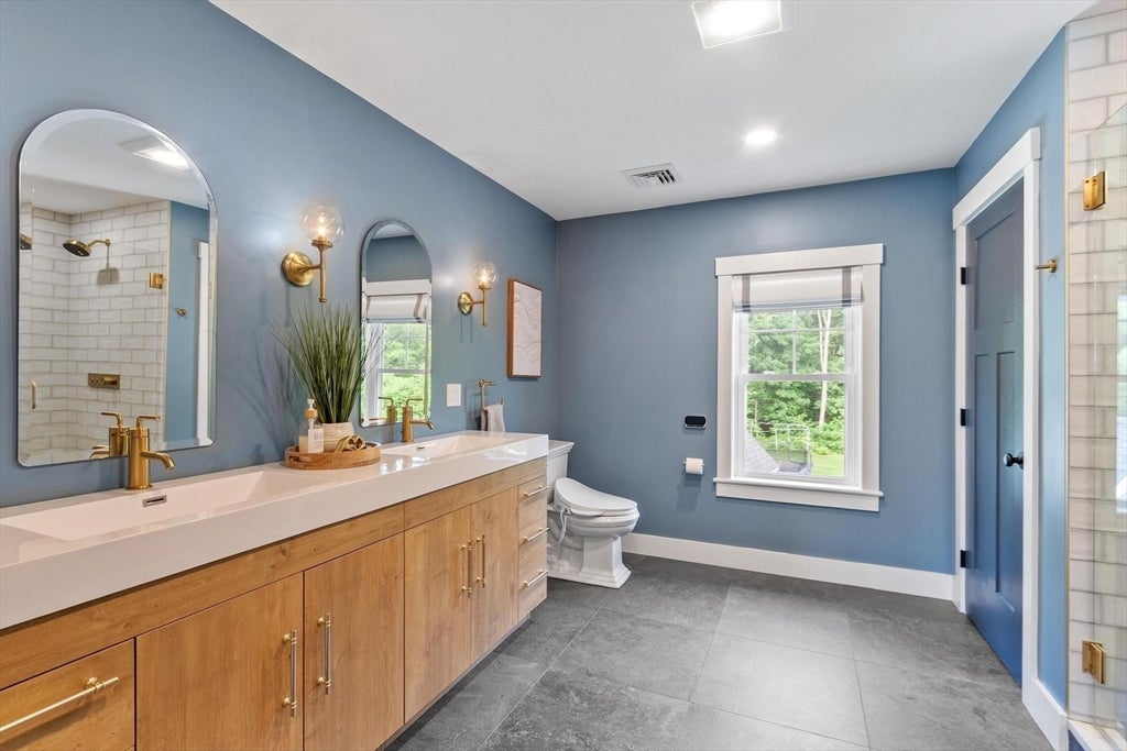 989 Pleasant St, Leominster, MA, 989 Pleasant St, Leominster, MA Photo #30