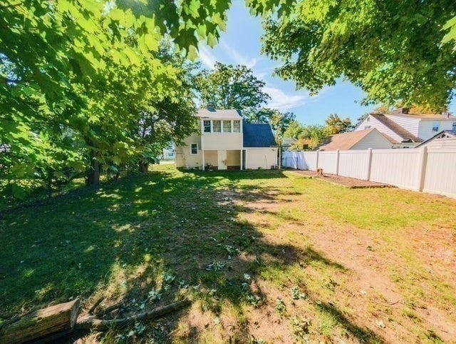 49 Carew Terrace, Springfield, MA Photo #16