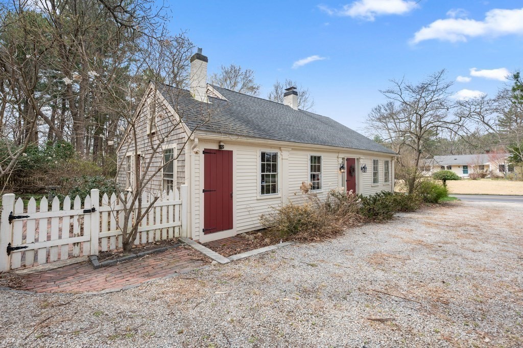 54 Tiffany Rd