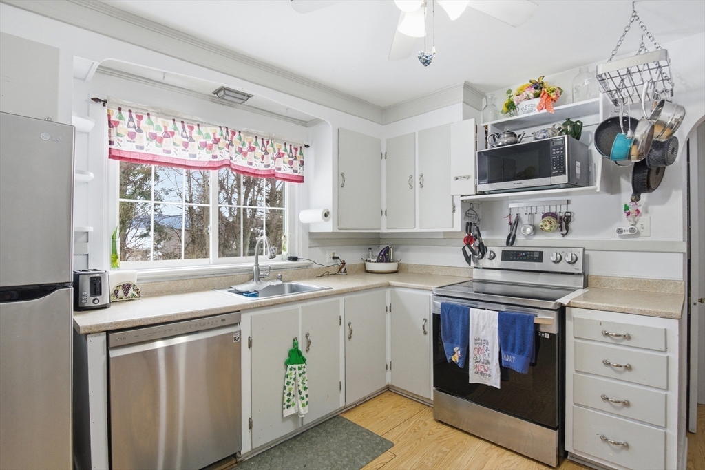 53 Edison Avenue, Pittsfield, MA, 53 Edison Avenue, Pittsfield, MA Photo #9