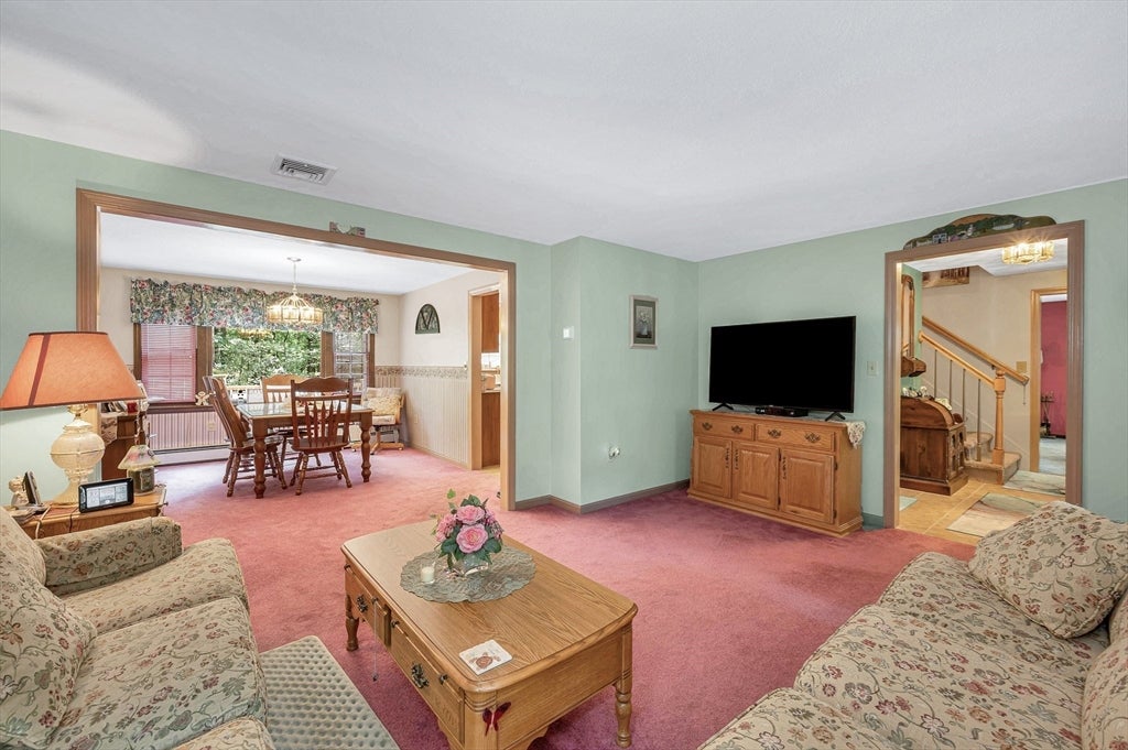 167 Trout Brook Rd, Dracut, MA Photo #8