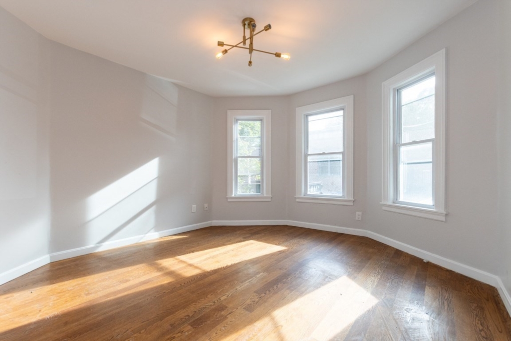 131 Erie St 1