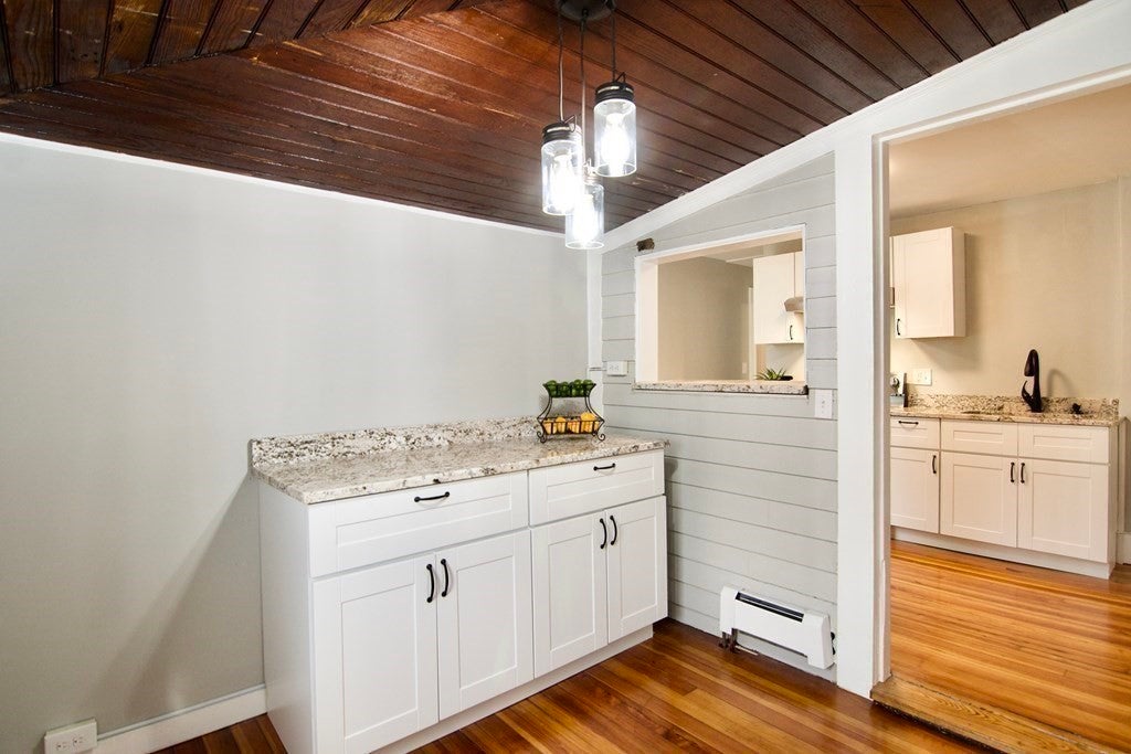 145 Pleasant St Unit 2, Easthampton, MA Photo #19
