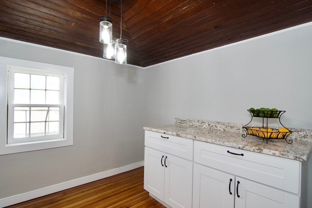 145 Pleasant St Unit 2, Easthampton, MA Photo #21