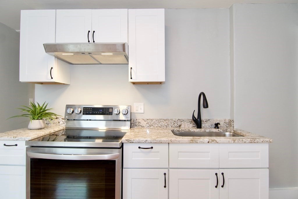 145 Pleasant St Unit 2, Easthampton, MA Photo #13