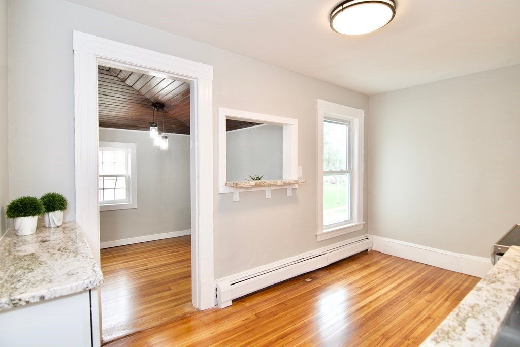 145 Pleasant St Unit 2, Easthampton, MA Photo #18