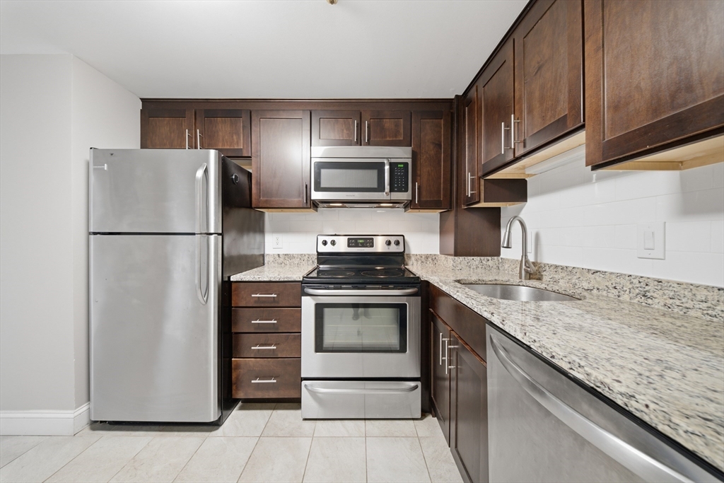 175 Quincy Shore Dr 74