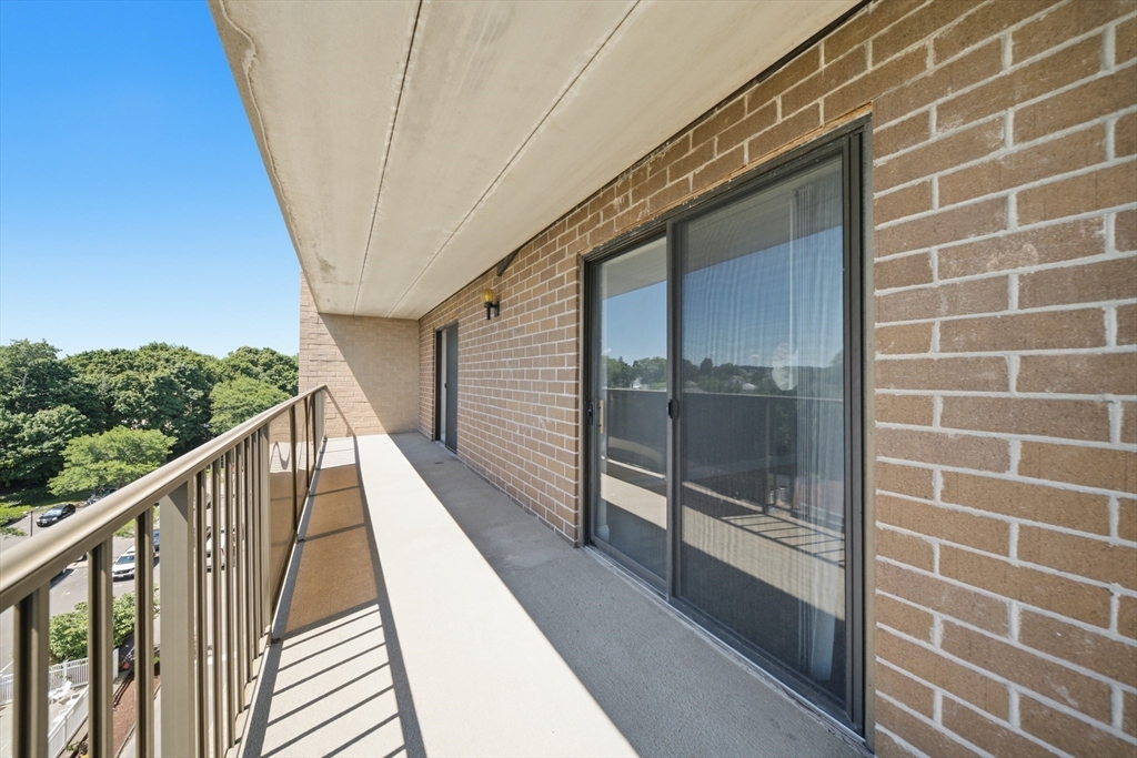 175 Quincy Shore Dr 74