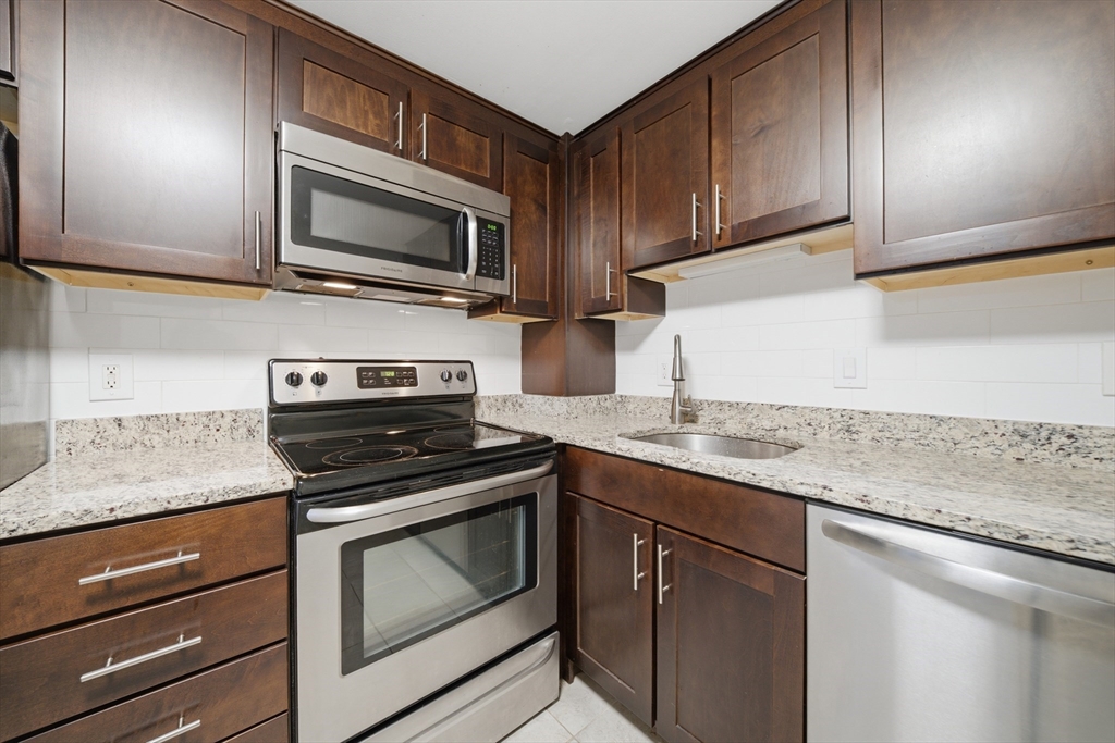175 Quincy Shore Dr 74