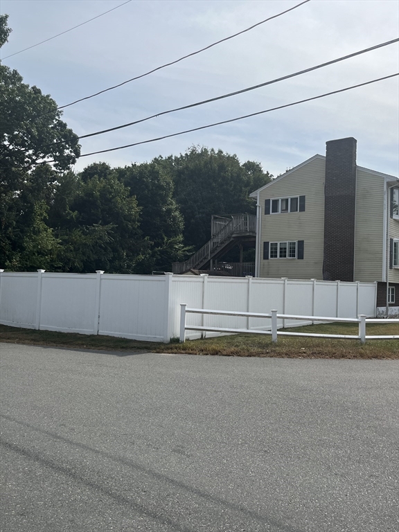 9 Parker St