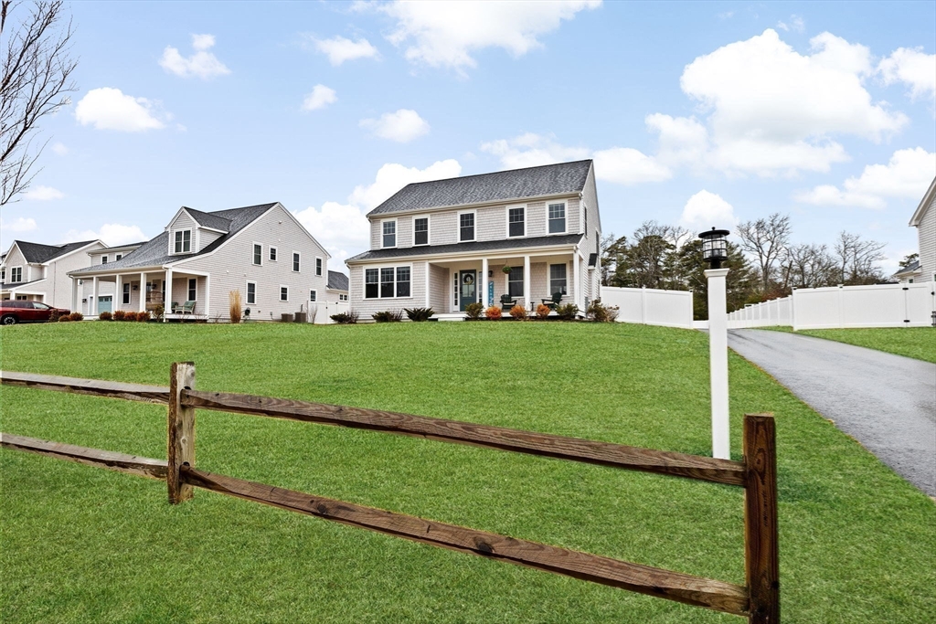 14 Karas Way