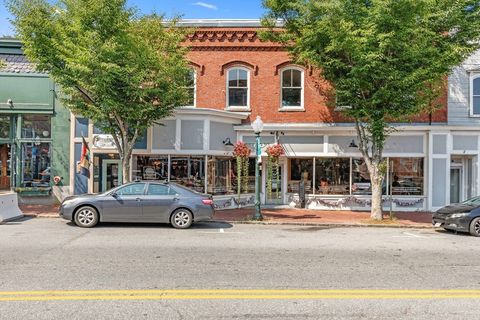 25 Main St Amesbury MA 01913