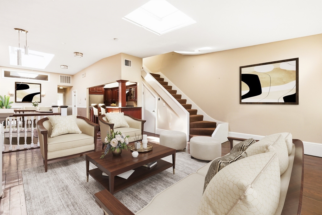 34 Commonwealth Ave 4