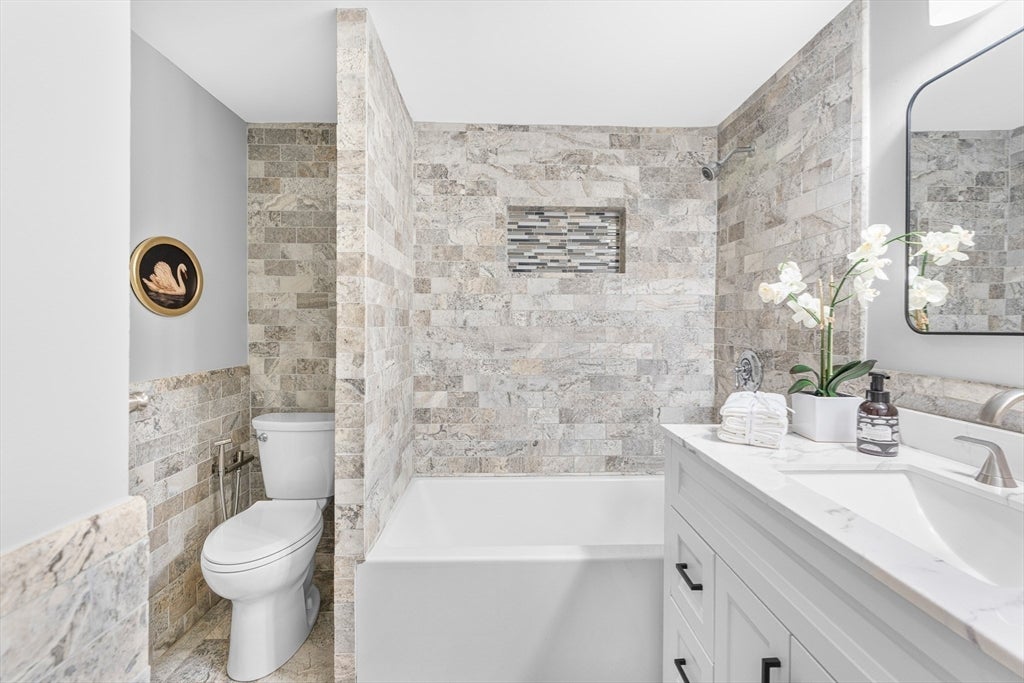 10 Kardon Rd, Boston, MA, 10 Kardon Rd, Boston, MA Photo #16