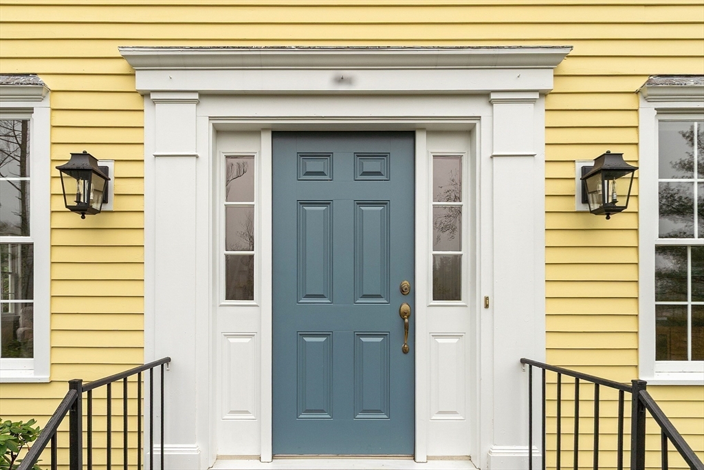 94 Brook St