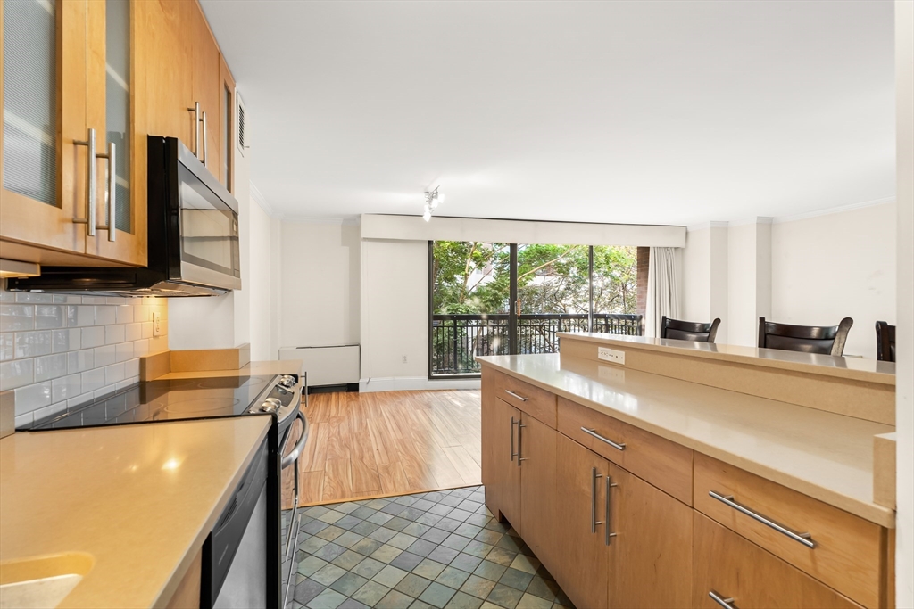 50 Longwood Ave 518