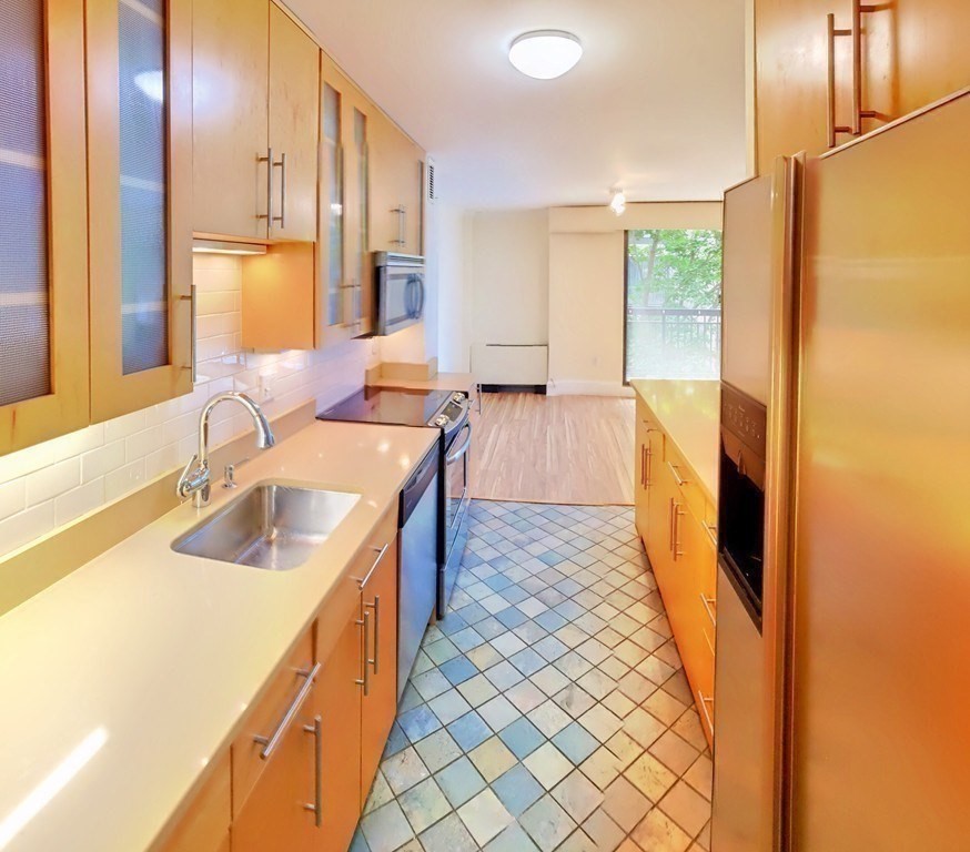 50 Longwood Ave 518