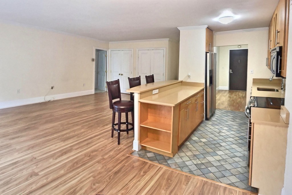 50 Longwood Ave 518