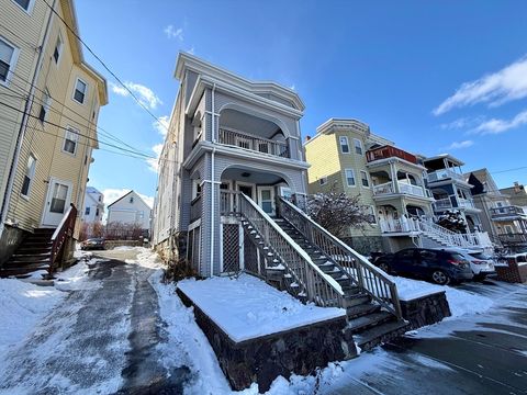 21 Oakland Ave 2 Everett MA 02149