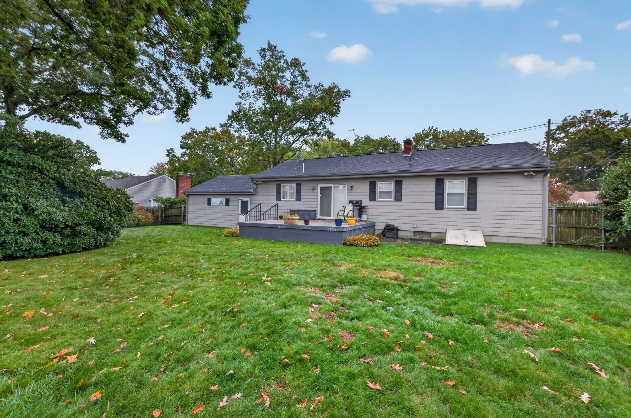 208 Frost St, Fall River, MA Photo #5