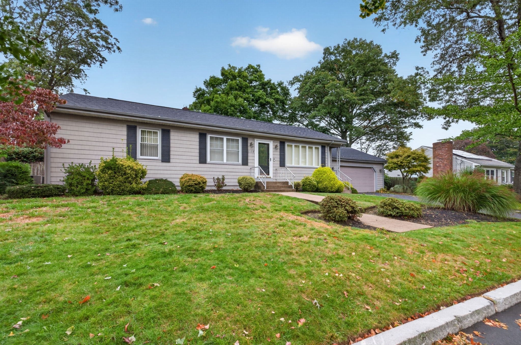 208 Frost St, Fall River, MA Photo #2