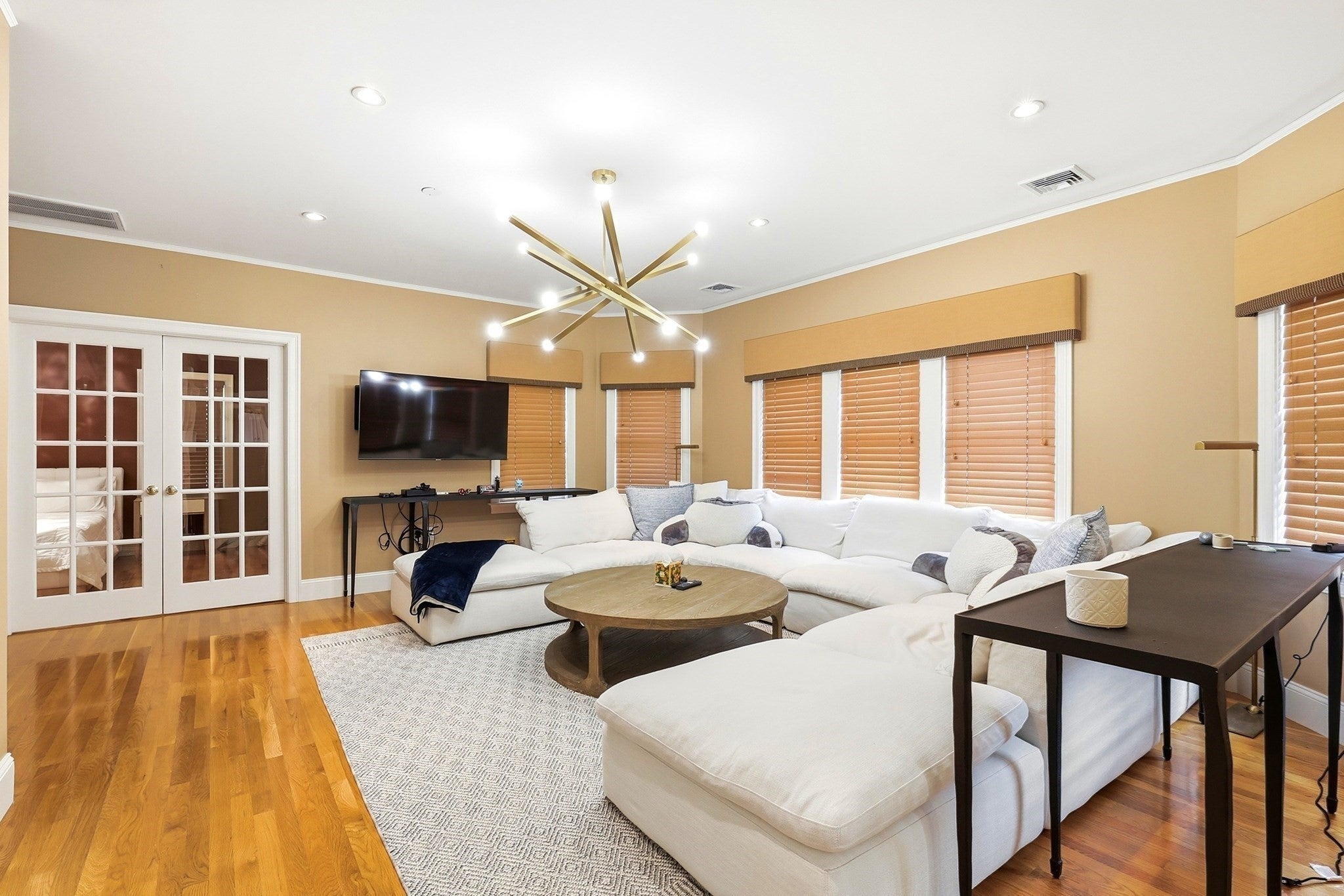 10 Wolcott Ave, Andover, MA Photo #26