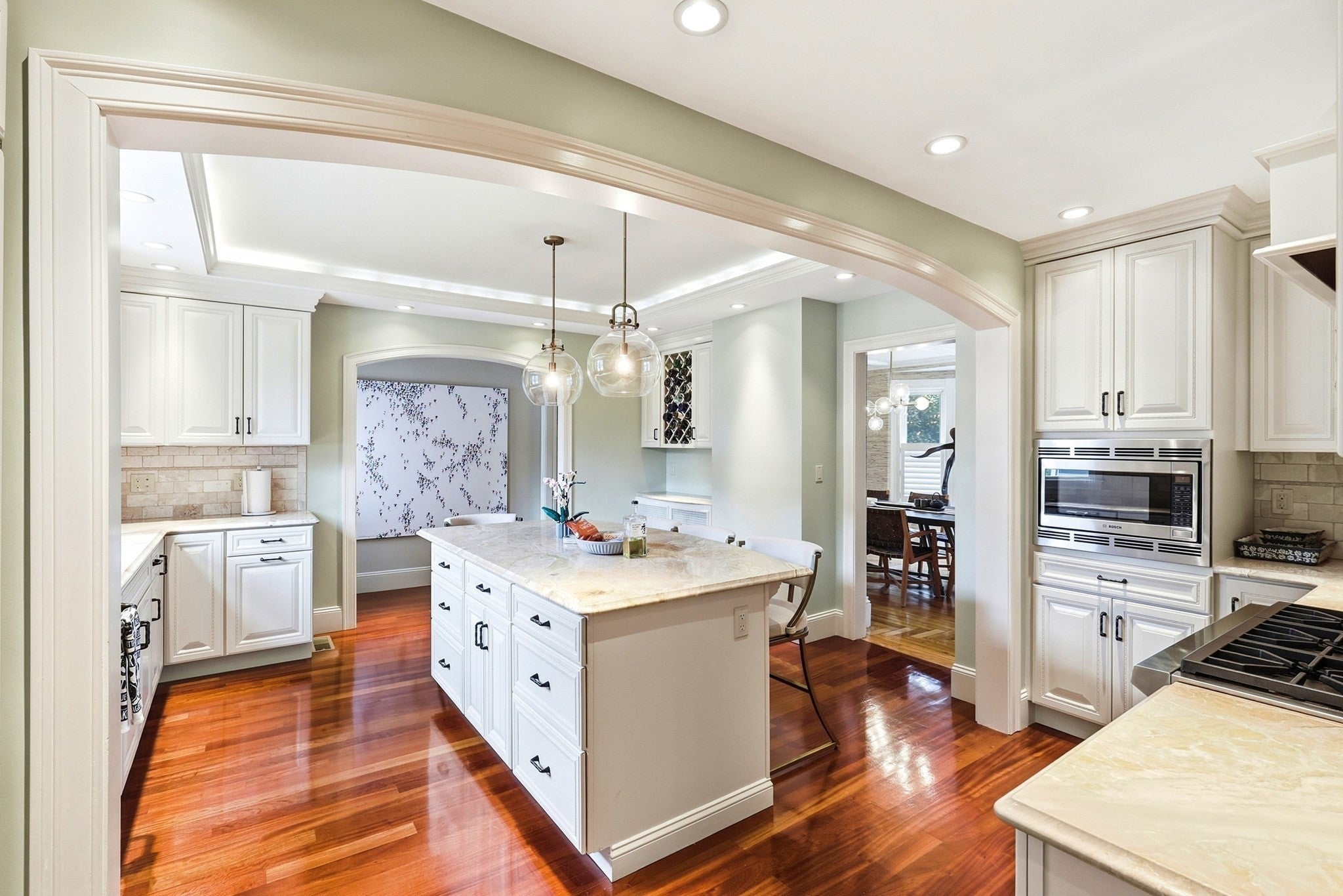 10 Wolcott Ave