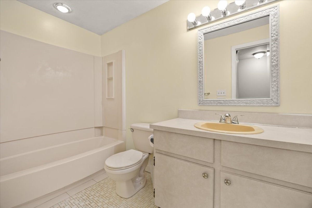 30 Patricia Drive #30, Stoughton, MA, 30 Patricia Drive #30, Stoughton, MA Photo #22