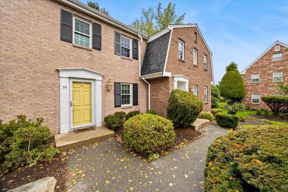 30 Patricia Drive #30, Stoughton, MA, 30 Patricia Drive #30, Stoughton, MA Photo #3