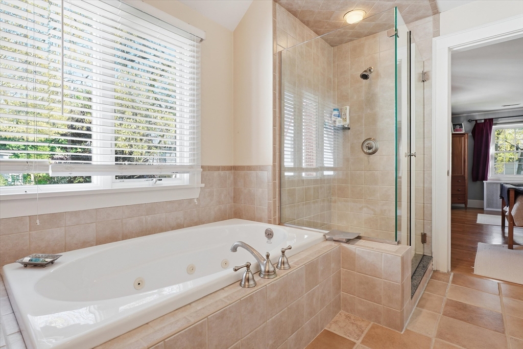 349 Auburndale Ave, Newton, MA Photo #20