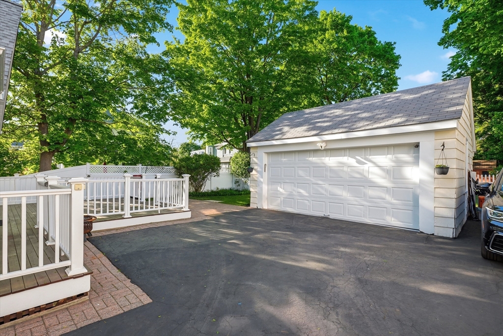 349 Auburndale Ave, Newton, MA Photo #4
