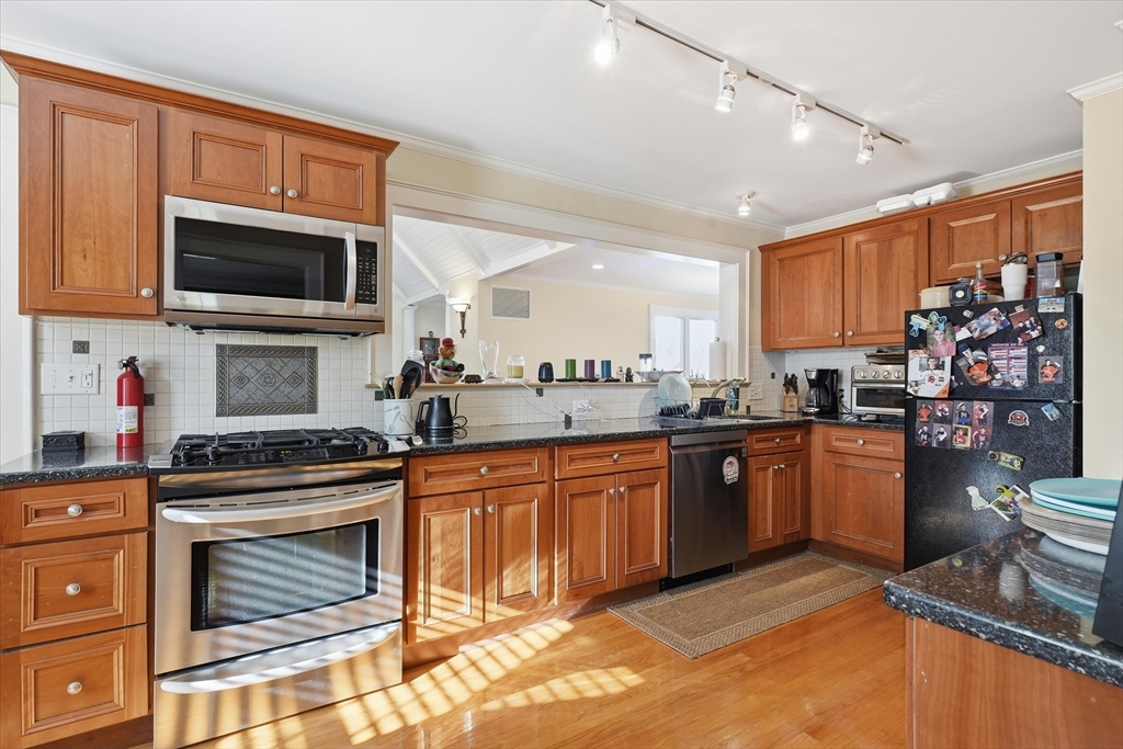349 Auburndale Ave, Newton, MA Photo #14