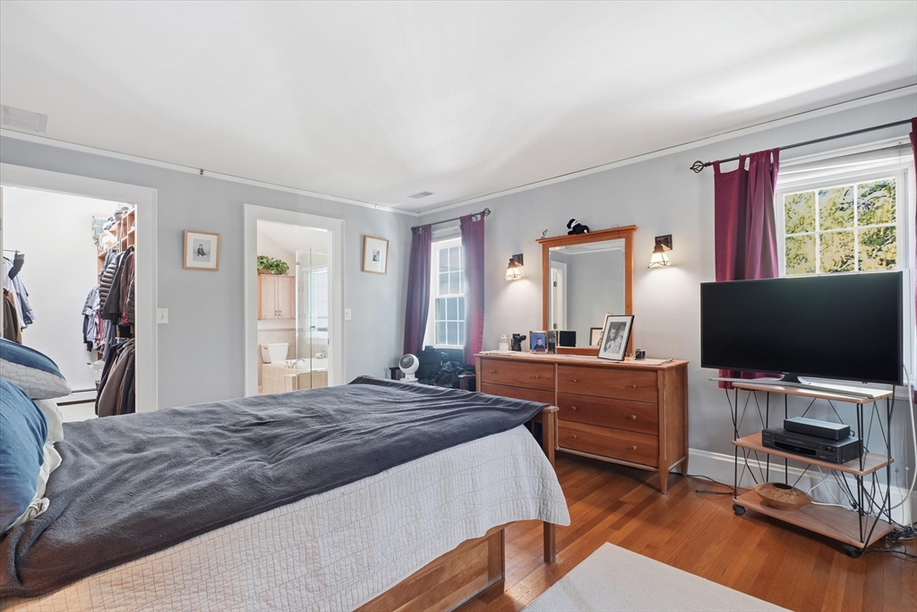 349 Auburndale Ave, Newton, MA Photo #18