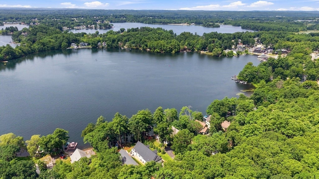 24 Laurelwood Dr