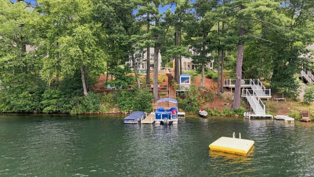 24 Laurelwood Dr