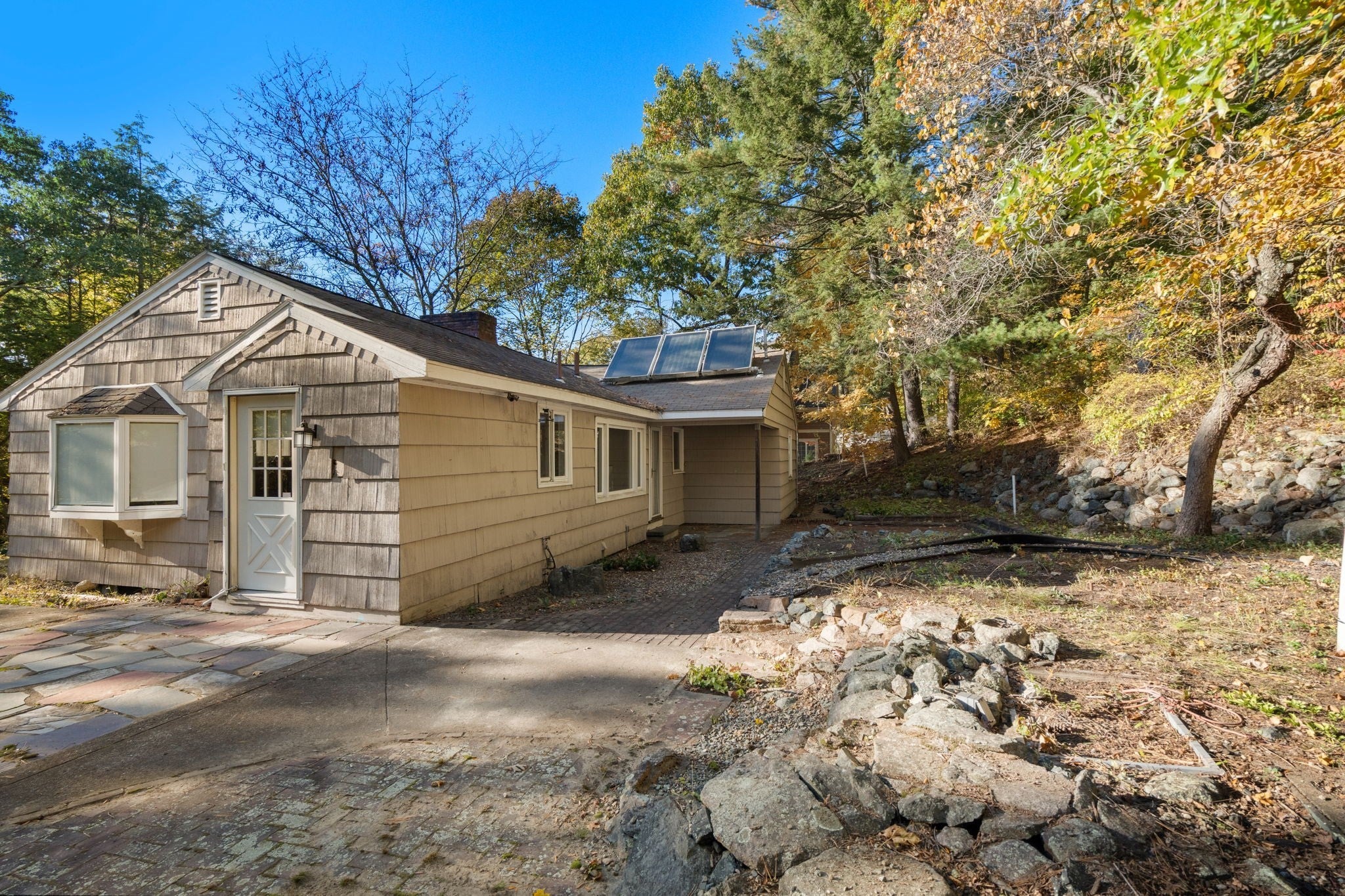 6 Overlook Dr, Weston, MA, 6 Overlook Dr, Weston, MA Photo #6