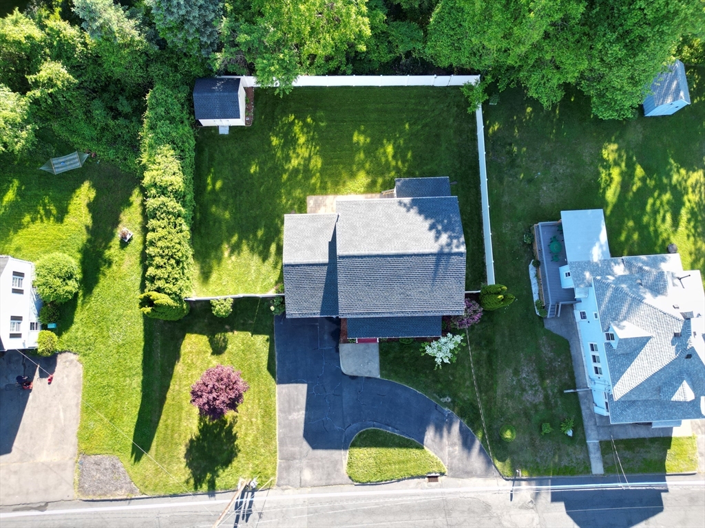 109 Vineland Ave