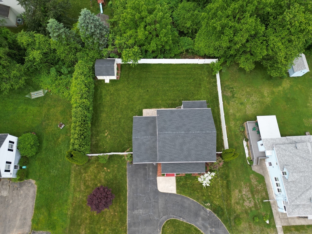 109 Vineland Ave