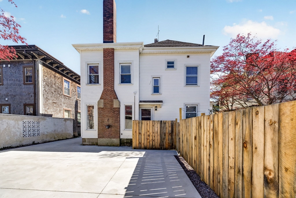 115 Mill St, New Bedford, MA Photo #32