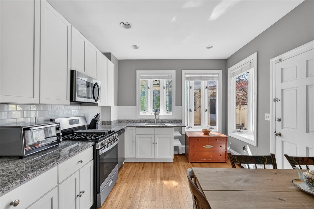 115 Mill St, New Bedford, MA Photo #11