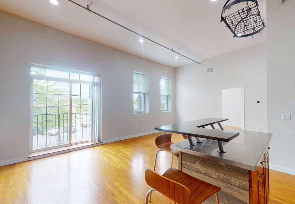 960 Broadway 12