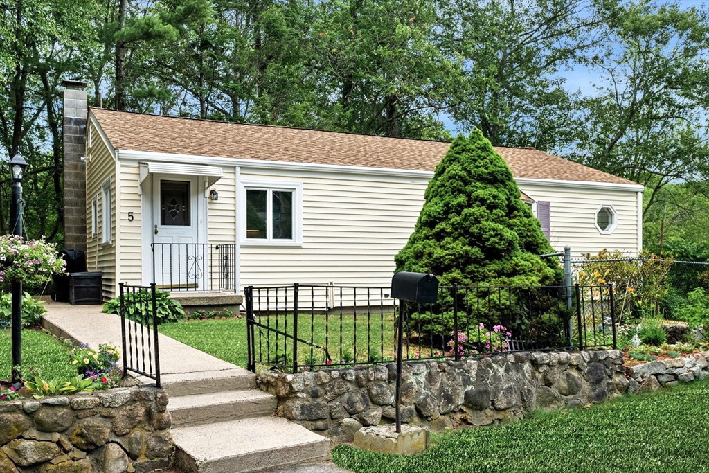 5 Lakeview Ave