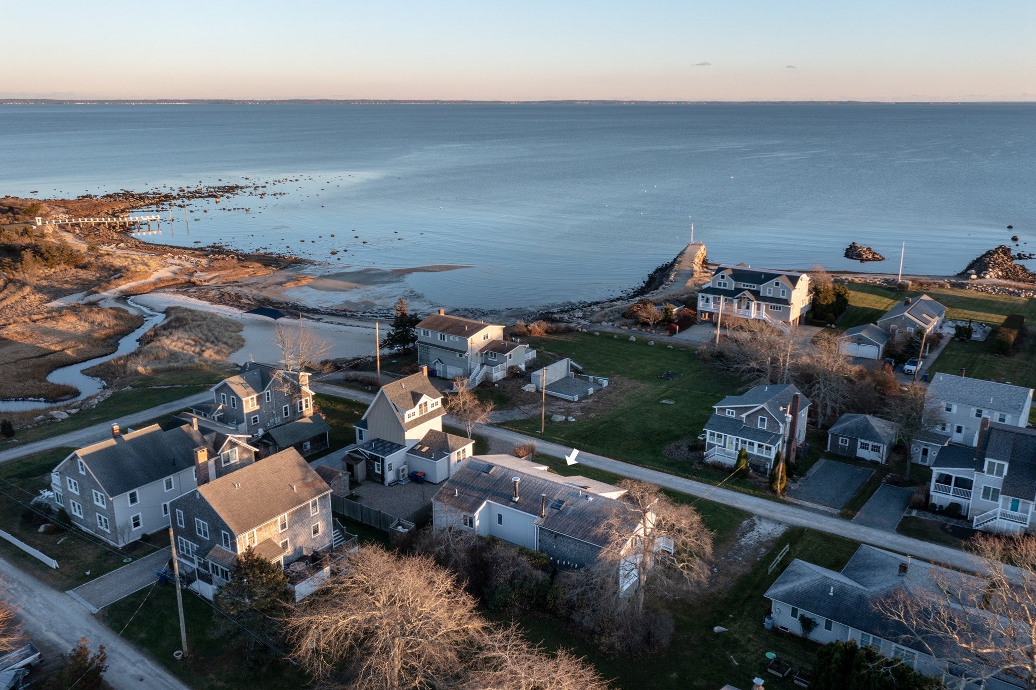 6 Mattakiset Rd